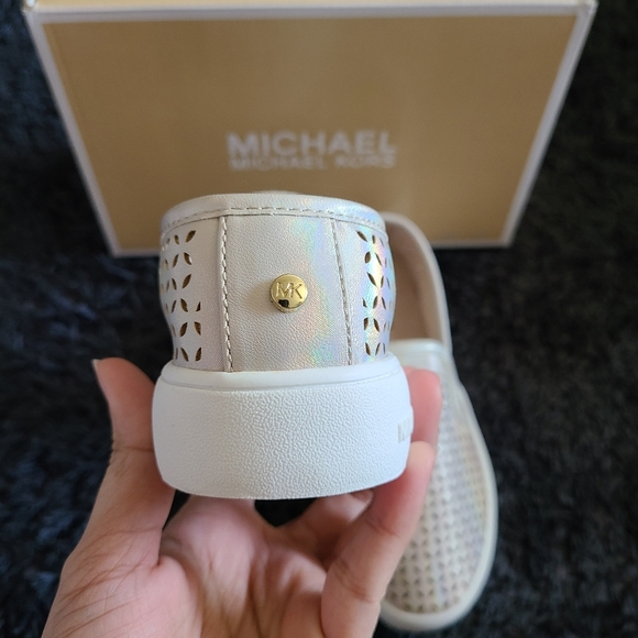 NEW MK Jem Olivia Slip-on (Youth) - Picture 7 of 9